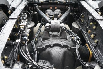 ���J7 ����� 15L LNG 640���� 6X4 һ�����12�� AMT�Զ��� ǣ����ͼƬ