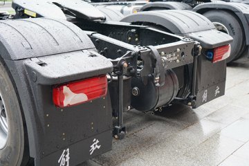 ���J7 ����� 15L LNG 640���� 6X4 һ�����12�� AMT�Զ��� ǣ����ͼƬ