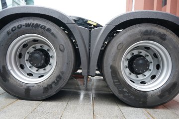 ���J7 ����� 15L LNG 640���� 6X4 һ�����12�� AMT�Զ��� ǣ����ͼƬ