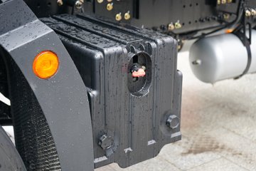 ���J7 ����� 15L LNG 640���� 6X4 һ�����12�� AMT�Զ��� ǣ����ͼƬ