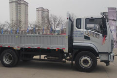 陕汽商用车 德龙G500 4.3L柴油 240马力 4X2 法士特8档 4.8米排半栏板载货车