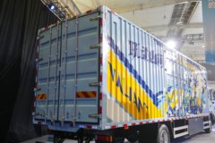 宇通重卡C331 4X2 9.8米纯电动厢式载货车 深澜331kWh