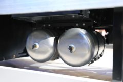 宇通重卡C331 4X2 7.8米纯电动冷藏车 深澜331kWh