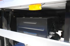 宇通重卡C331 4X2 7.8米纯电动冷藏车 深澜331kWh