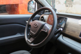 EC75&nbsp;冷藏VAN驾驶室图片