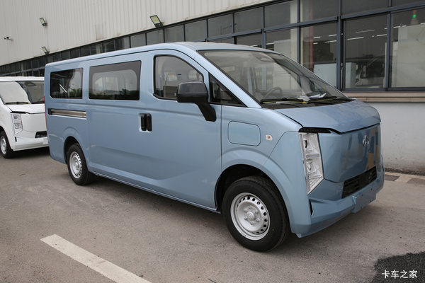 优惠0.5万 南充市跨越星光电动封闭厢货火热促销中