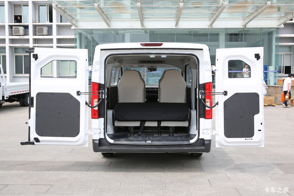 限时特惠,立降0.1万!包头市跨越星光电动封闭厢货系列疯狂促销中 限时特惠,立降0.1万!包头市跨越星光电动封闭厢货系列疯狂促销中