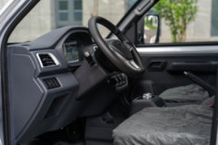 雷驰仁T30 2025款旗舰地库版 液刹 3.8米单排纯电动仓栅式微卡 亿纬55.06kWh