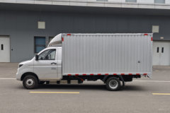 雷驰仁T30 2025款舒适版 液刹 3.8米单排纯电动厢式微卡 亿纬55.06kWh