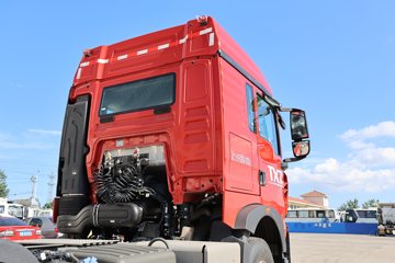 ��������HOWO TX7 PRO 11.1L���� 460���� 6X4 �й�����12�� ǣ����ͼƬ