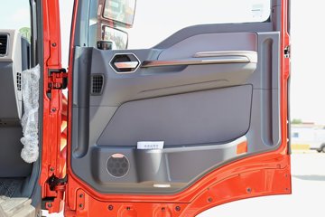 ��������HOWO TX7 PRO 11.1L���� 460���� 6X4 �й�����12�� ǣ����ͼƬ
