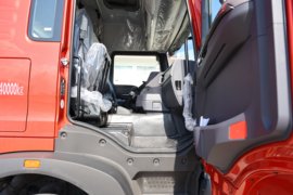 HOWO TX7 PRO&nbsp;牵引车驾驶室                                               图片