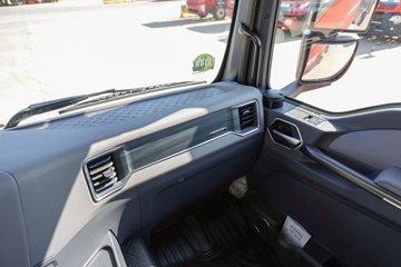 ��������HOWO TX7 PRO 11.1L���� 460���� 6X4 �й�����12�� ǣ����ͼƬ
