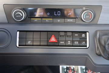 ��������HOWO TX7 PRO 11.1L���� 460���� 6X4 �й�����12�� ǣ����ͼƬ