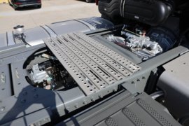 HOWO TX7 PRO&nbsp;牵引车底盘                                                图片