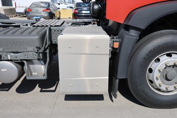 ��������HOWO TX7 PRO 11.1L���� 460���� 6X4 �й�����12�� ǣ����ͼƬ