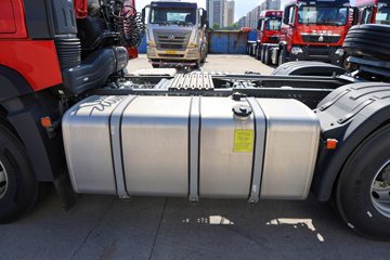 ��������HOWO TX7 PRO 11.1L���� 460���� 6X4 �й�����12�� ǣ����ͼƬ
