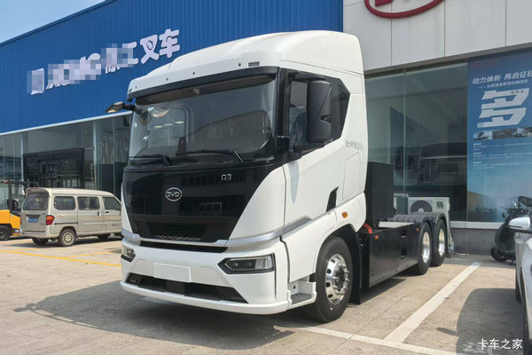 比亚迪Q3 6X4 纯电动牵引车 弗迪573kWh