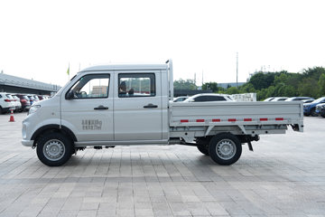 SRM��ԴT3 2026���׼�� 1.5L���� 110���� 2.3��˫������΢��ͼƬ