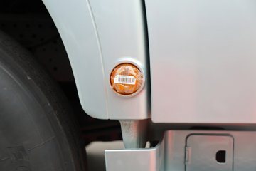 �����ǵ¿�SITRAK G7M 14.6L LNG 480���� 6X4 ǣ����ͼƬ