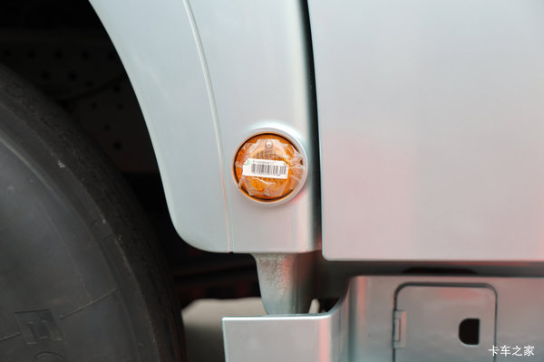 重汽汕德卡SITRAK G7M 14.6L LNG 480马力 6X4 牵引车