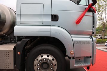 �����ǵ¿�SITRAK G7M 14.6L LNG 480���� 6X4 ǣ����ͼƬ