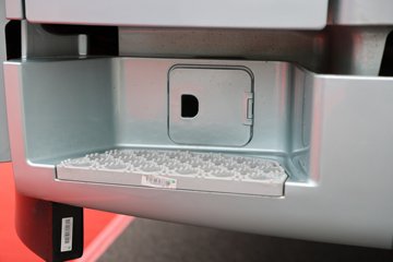 �����ǵ¿�SITRAK G7M 14.6L LNG 480���� 6X4 ǣ����ͼƬ