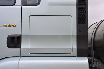 �����ǵ¿�SITRAK G7M 14.6L LNG 480���� 6X4 ǣ����ͼƬ