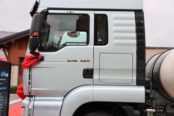 �����ǵ¿�SITRAK G7M 14.6L LNG 480���� 6X4 ǣ����ͼƬ