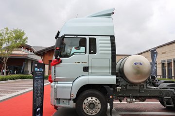 �����ǵ¿�SITRAK G7M 14.6L LNG 480���� 6X4 ǣ����ͼƬ