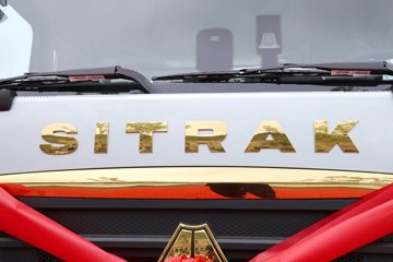 �����ǵ¿�SITRAK G7M 14.6L LNG 480���� 6X4 ǣ����ͼƬ