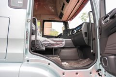 重汽汕德卡SITRAK G7M 14.6L LNG 480马力 6X4 牵引车