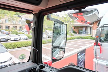 �����ǵ¿�SITRAK G7M 14.6L LNG 480���� 6X4 ǣ����ͼƬ