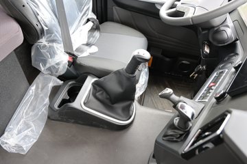 �����ǵ¿�SITRAK G7M 14.6L LNG 480���� 6X4 ǣ����ͼƬ