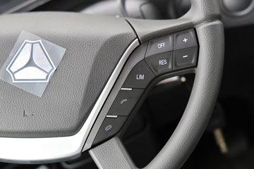 �����ǵ¿�SITRAK G7M 14.6L LNG 480���� 6X4 ǣ����ͼƬ