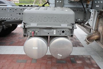 �����ǵ¿�SITRAK G7M 14.6L LNG 480���� 6X4 ǣ����ͼƬ