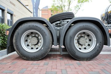 �����ǵ¿�SITRAK G7M 14.6L LNG 480���� 6X4 ǣ����ͼƬ