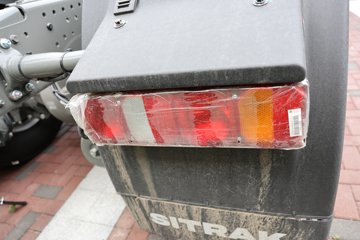 �����ǵ¿�SITRAK G7M 14.6L LNG 480���� 6X4 ǣ����ͼƬ