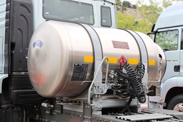 �����ǵ¿�SITRAK G7M 14.6L LNG 480���� 6X4 ǣ����ͼƬ