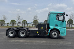 载合汽车 轻量侠 6X4 纯电动牵引车 亿纬600kWh