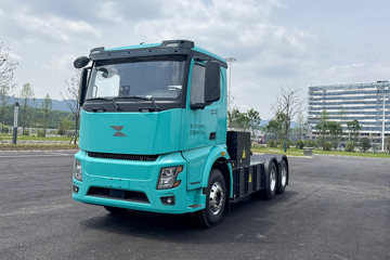 载合汽车 轻量侠 6X4 纯电动牵引车 亿纬600kWh