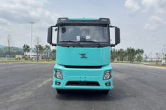 载合汽车 轻量侠 6X4 纯电动牵引车 亿纬600kWh