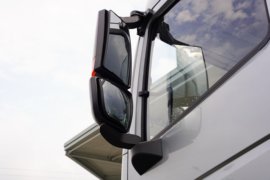 星途&nbsp;电动牵引车外观图片