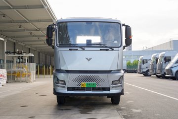 星途&nbsp;电动牵引车外观图片