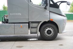 DeepWay深向星辰 6X4 纯电动牵引车 宁德时代513kWh DeepWay深向星辰 6X4 纯电动牵引车 宁德时代513kWh