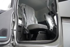 DeepWay深向星辰 6X4 纯电动牵引车 宁德时代513kWh DeepWay深向星辰 6X4 纯电动牵引车 宁德时代513kWh