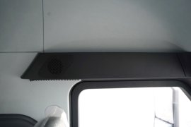 深向星辰&nbsp;电动牵引车驾驶室图片