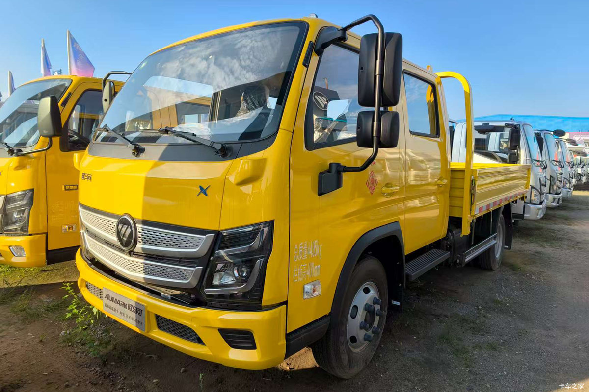 欧马可X单桥报价】福田欧马可x 工程版2.5L柴油150马力采埃孚5档3.19米双排栏板轻卡报价及图片参数_卡车之家