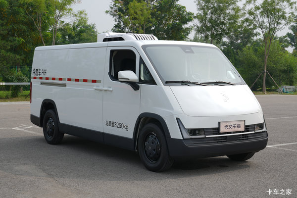 福田卡文 乐福PLUS 2025款 悦行版 2座 平顶纯电动冷藏车 爱易科60.37kWh