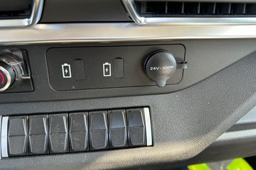 ����HOWO�Ῠ���� 2025�� 2.3L���� 151���� ������8�� 4.15�׵��������ῨͼƬ